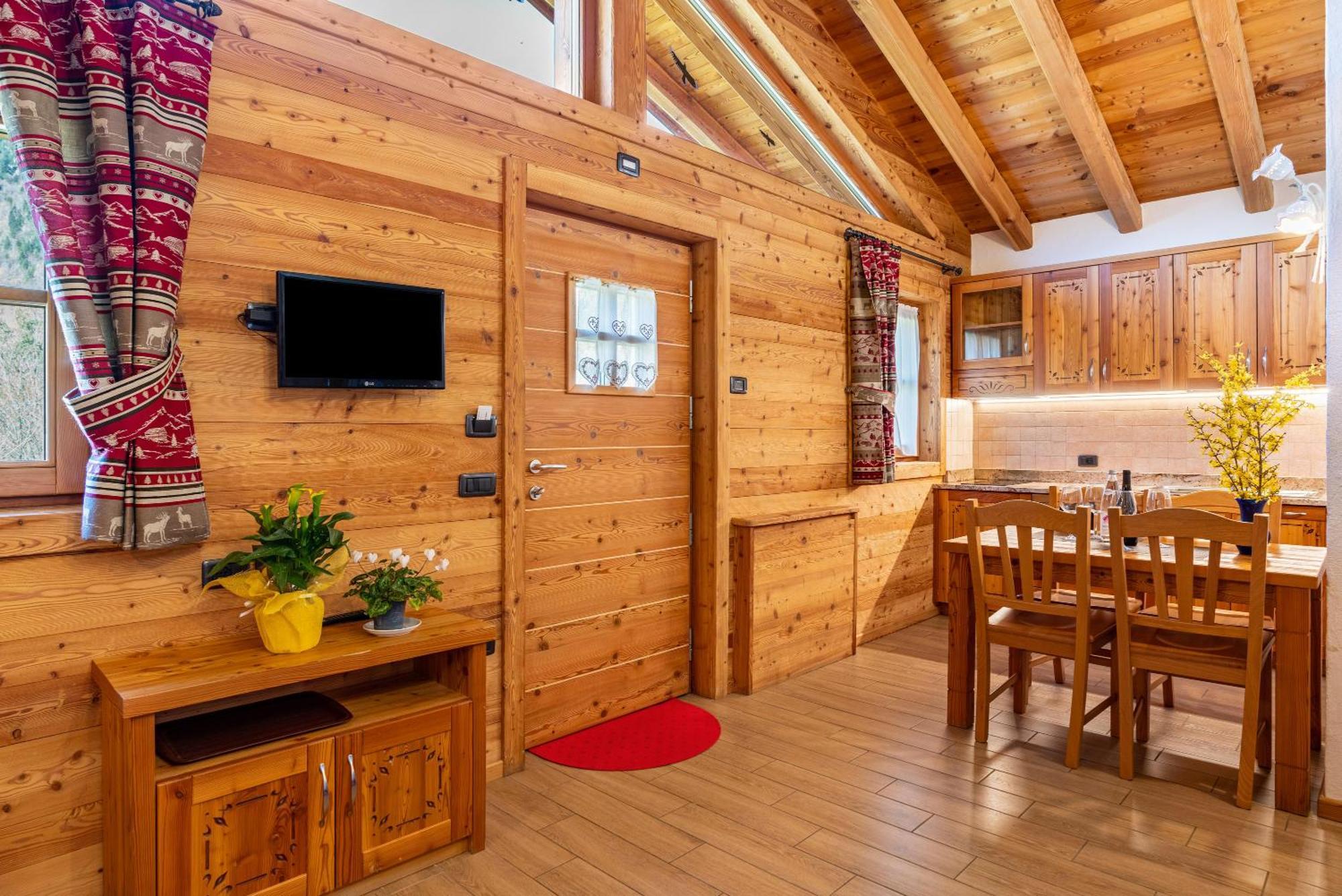 Chalet Camping Fae 3 Villa Madonna Dış mekan fotoğraf