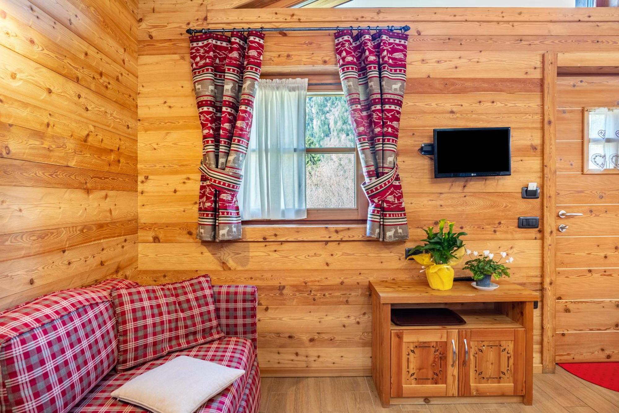 Chalet Camping Fae 3 Villa Madonna Dış mekan fotoğraf